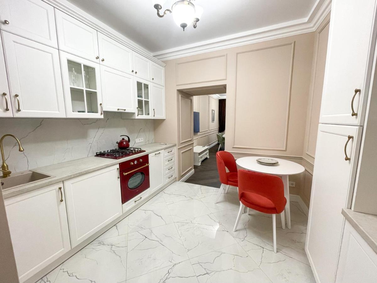 Apartment 39 Svobody Avenue 利沃夫 外观 照片